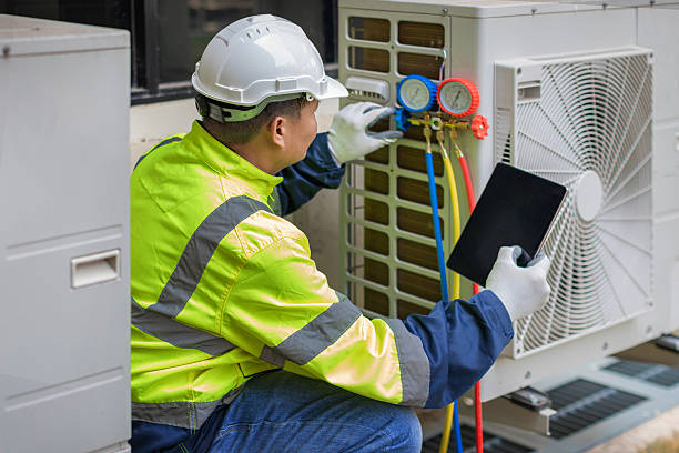 Professional Hvac technician working in Rumford, RI
